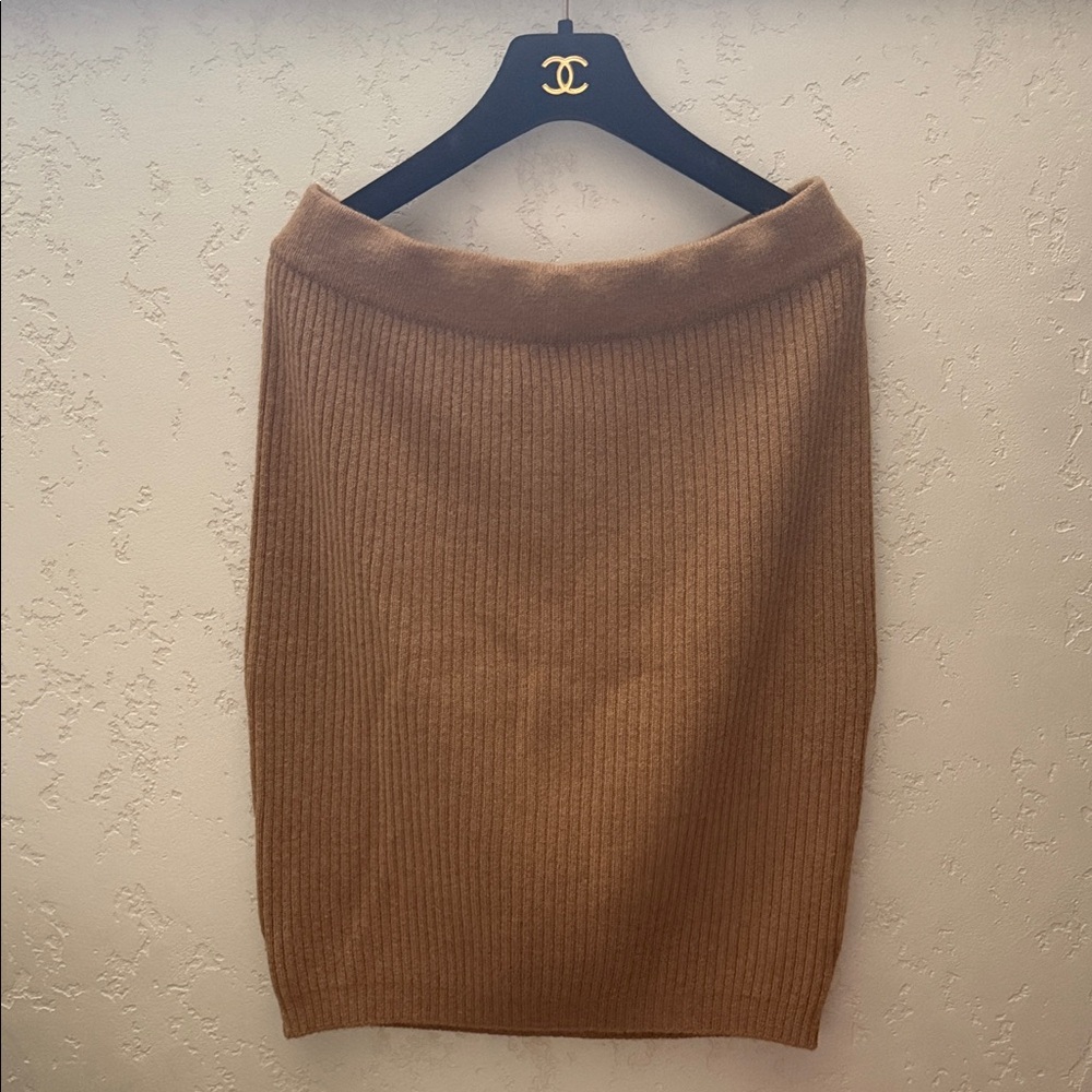 CHANEL Tan Ribbed cashmere Skirt